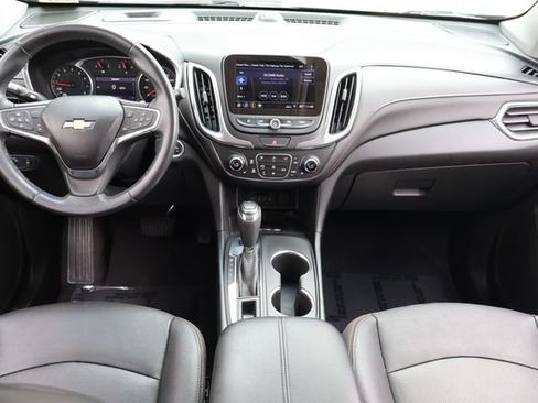Used 2020 Chevrolet Equinox Premier w/ Premier Redline Edition FWD image 16