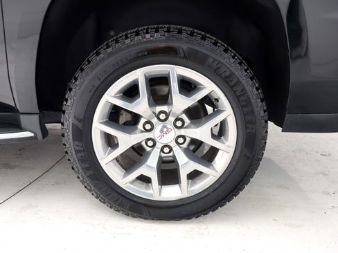 Used 2017 GMC Yukon XL SLT w/ Open Road Package image 37