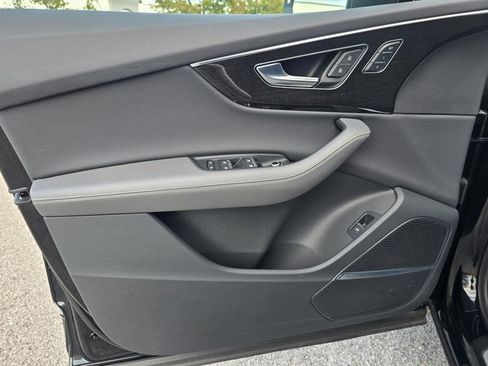 Used 2025 Audi Q7 3.0T Premium Plus image 14