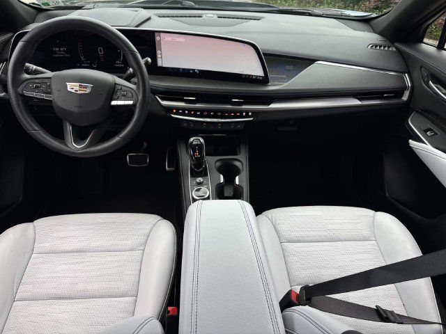 Certified 2024 Cadillac XT4 Sport FWD image 15