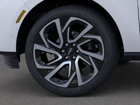 New 2026 Lincoln Navigator L Black Label AWD/4WD image 19