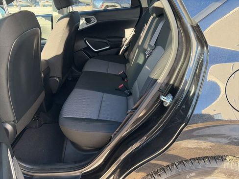 Used 2023 Kia Soul LX w/ LX Technology Package image 10