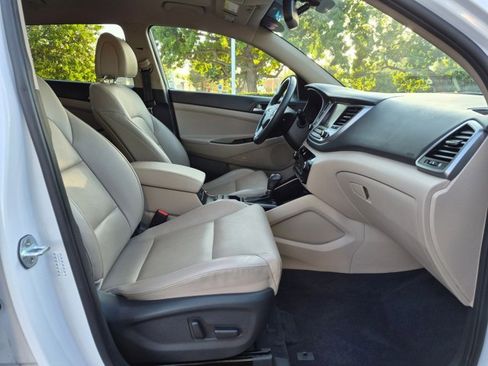 Used 2018 Hyundai Tucson Limited FWD image 19
