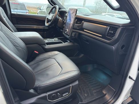 Used 2023 Ford Expedition Max Platinum image 23