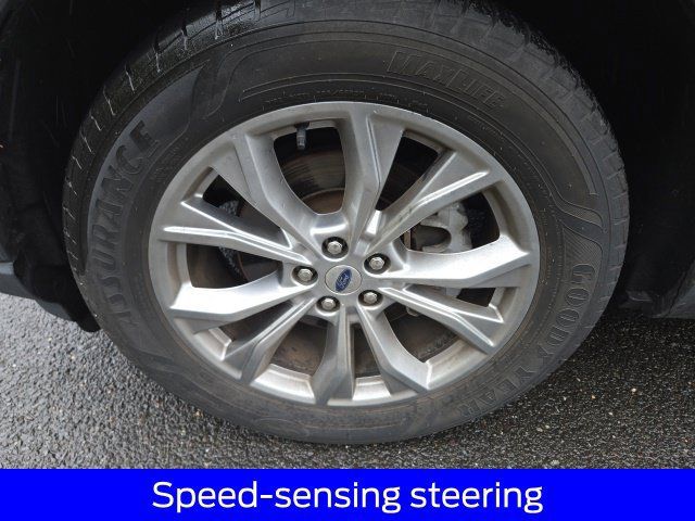 Used 2020 Ford Explorer XLT w/ Equipment Group 202A AWD/4WD image 14