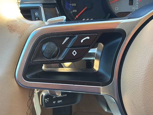 Used 2015 Porsche Macan S image 27