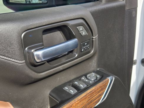 Used 2023 Chevrolet Silverado 2500 High Country w/ LPO, Hitch Package image 12