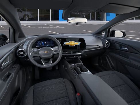 New 2026 Chevrolet Equinox EV LT image 15