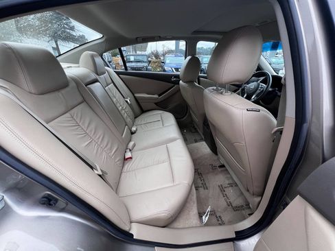 Used 2011 Nissan Altima 2.5 SL w/ 2.5SL Pkg image 11