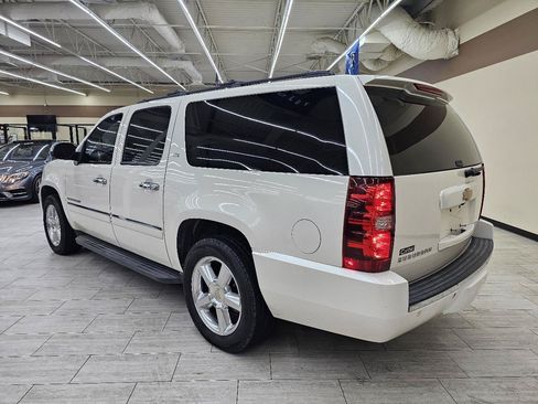 Used 2013 Chevrolet Suburban LTZ RWD image 8
