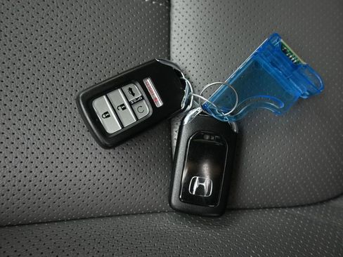 Used 2018 Honda Civic Touring image 56