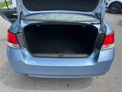 Used 2011 Subaru Legacy 2.5i Premium w/ All-Weather Pkg AWD/4WD image 21