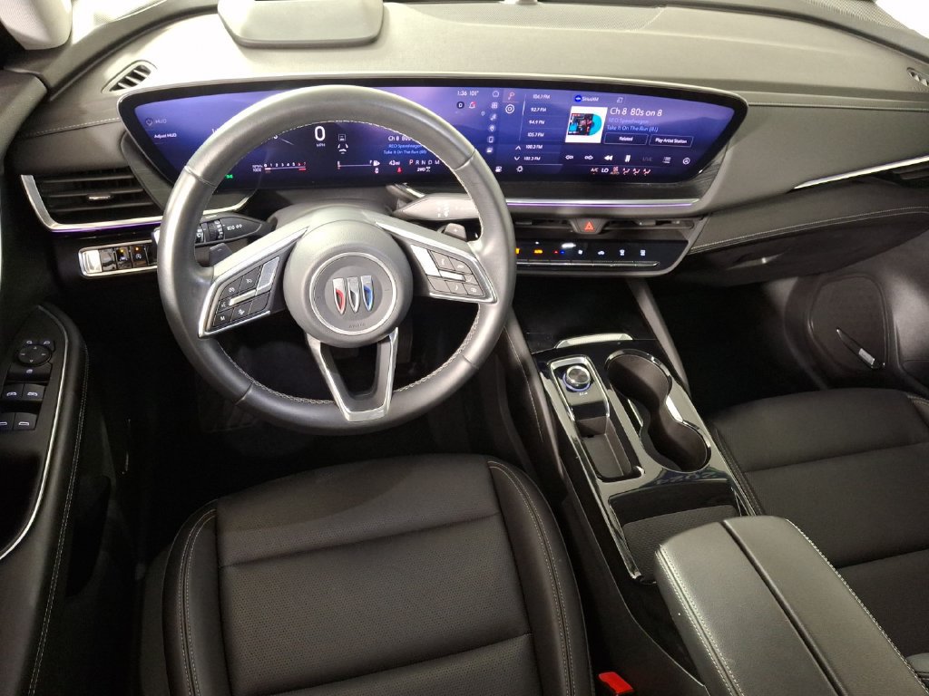 Used 2024 Buick Envision Preferred AWD/4WD image 2