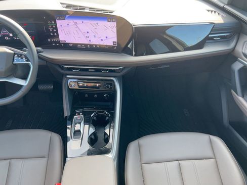 Certified 2025 Audi Q5 Premium w/ Convenience Package image 27