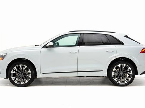 Used 2025 Audi Q8 Premium Plus w/ Premium Plus Package image 4