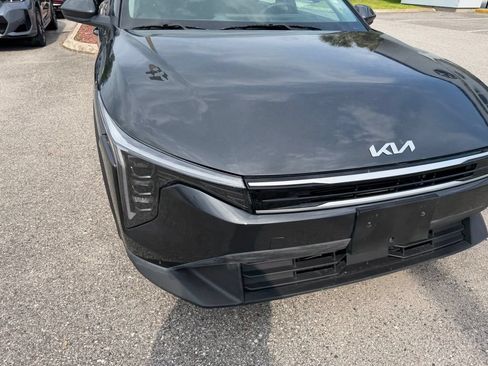 Used 2025 Kia K4 FWD image 13
