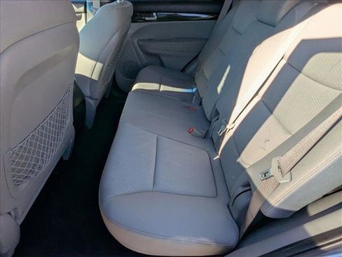 Used 2013 Kia Sorento LX w/ Convenience Pkg image 17