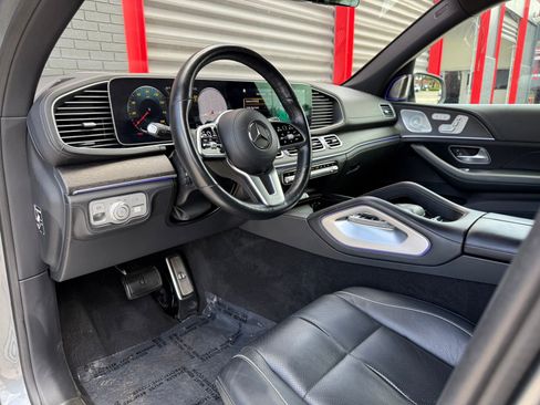 Used 2023 Mercedes-Benz Maybach GLS 600 4MATIC image 24