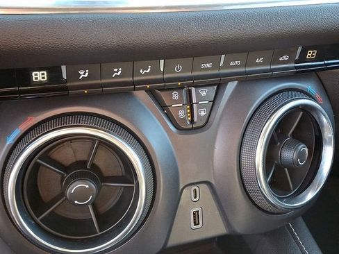 Used 2023 Chevrolet Blazer LT image 15