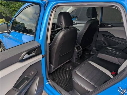 Certified 2023 Volkswagen Taos SEL AWD/4WD image 21