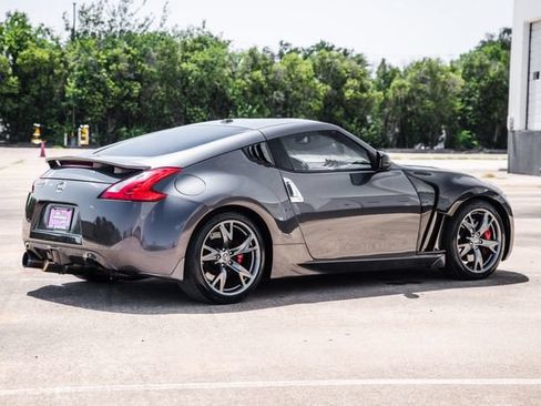 Used 2010 Nissan 370Z Touring w/ Sport Pkg RWD image 53
