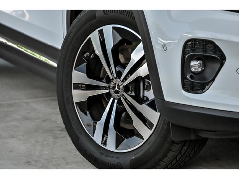Certified 2026 Mercedes-Benz GLB 250 4MATIC image 3