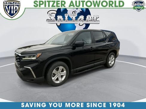 Used 2023 Honda Pilot LX image 4