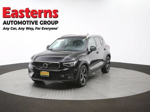Used 2023 Volvo XC40 B5 Plus AWD/4WD image 55