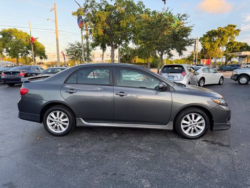 Used 2010 Toyota Corolla S FWD image 7