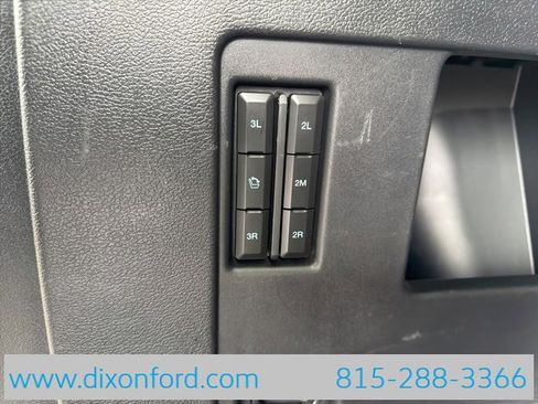 Used 2024 Ford Expedition XLT image 27
