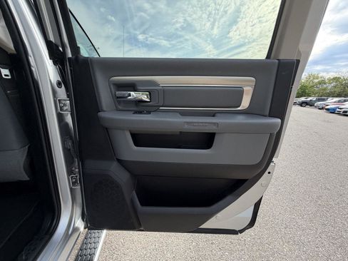 Used 2018 RAM 1500 Big Horn AWD/4WD image 29