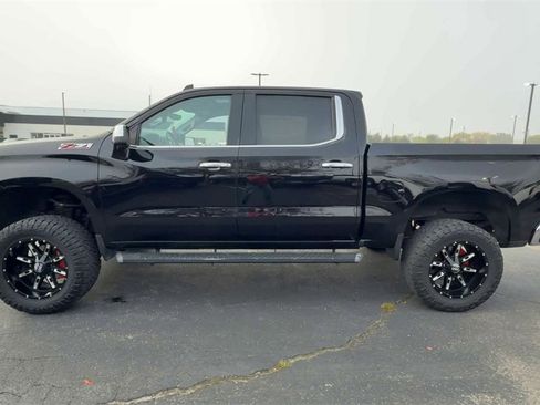 Used 2019 Chevrolet Silverado 1500 LTZ w/ LTZ Premium Package image 5