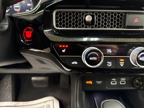 Used 2023 Honda Civic Touring image 29