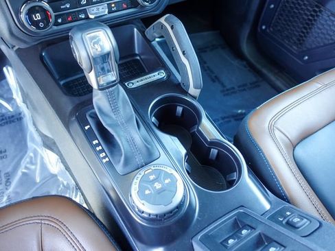 Used 2024 Ford Bronco Outer Banks AWD/4WD image 23