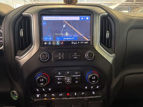 Used 2021 Chevrolet Silverado 2500 LTZ w/ LTZ Plus Package image 10