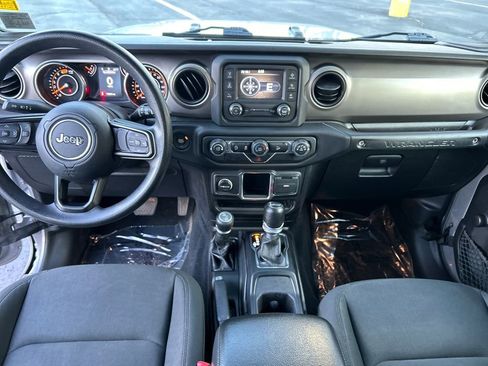 Used 2018 Jeep Wrangler Unlimited Sport image 20
