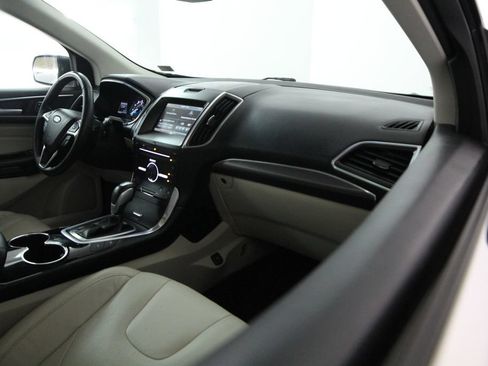 Used 2015 Ford Edge Titanium w/ Equipment Group 302A AWD/4WD image 58