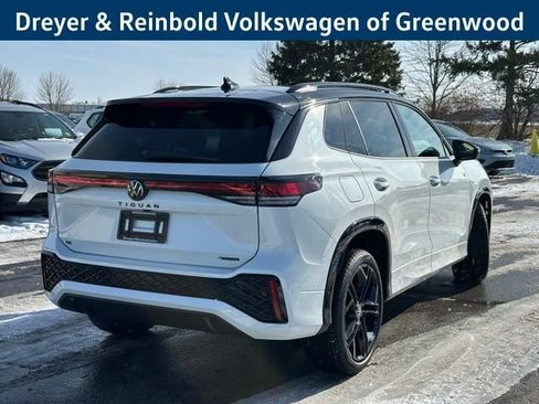 New 2026 Volkswagen Tiguan SE R-Line image 7
