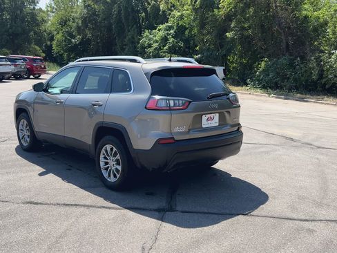 Used 2021 Jeep Cherokee Latitude Plus w/ Sun & Sound Group image 7