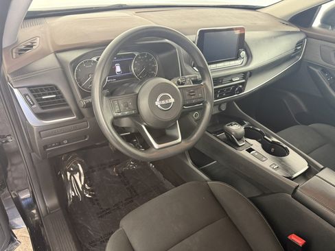 Used 2023 Nissan Rogue S FWD image 15