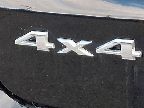 Used 2024 Jeep Compass Limited image 30