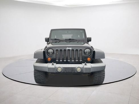 Used 2007 Jeep Wrangler Unlimited Sahara image 2