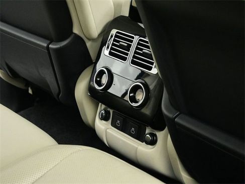 Used 2022 Land Rover Range Rover P525 Westminster Edition image 34