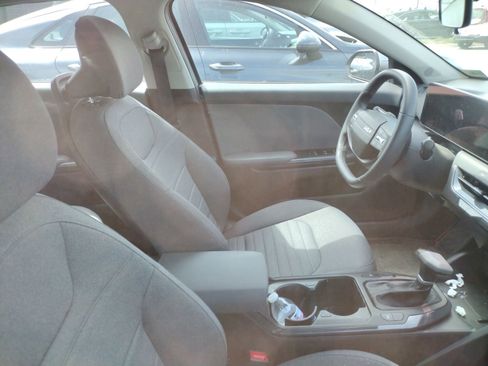 Used 2025 Kia K4 EX image 4