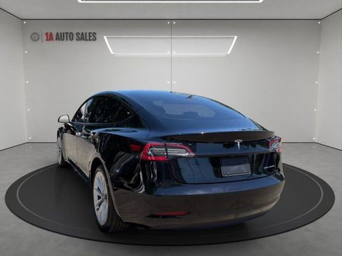 Used 2022 Tesla Model 3 Long Range AWD/4WD image 3