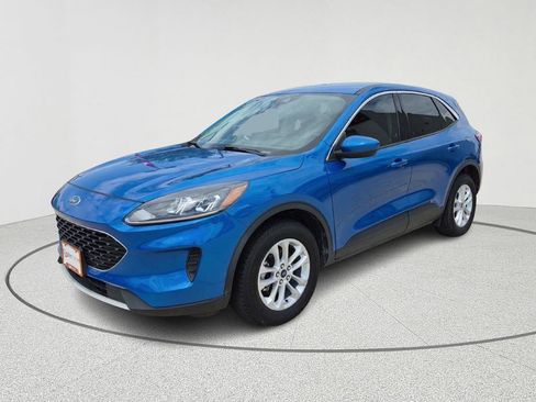 Used 2020 Ford Escape SE image 1