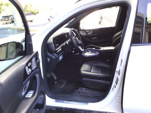 Used 2022 Mercedes-Benz GLS 450 4MATIC image 5