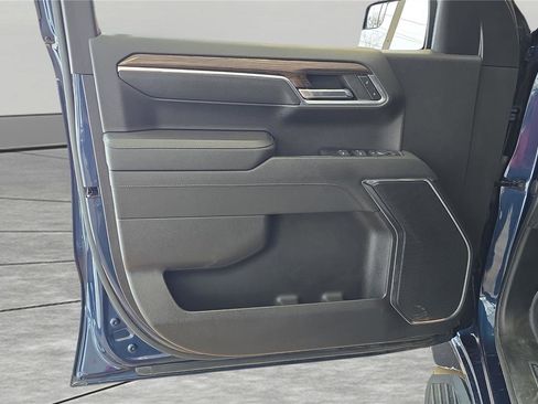 Used 2022 Chevrolet Silverado 1500 LT image 24