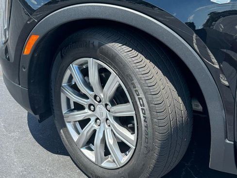 Used 2019 Cadillac XT4 Premium Luxury AWD/4WD image 9