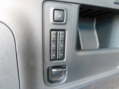 New 2025 Ford Expedition Platinum w/ Stealth Performance Package image 31